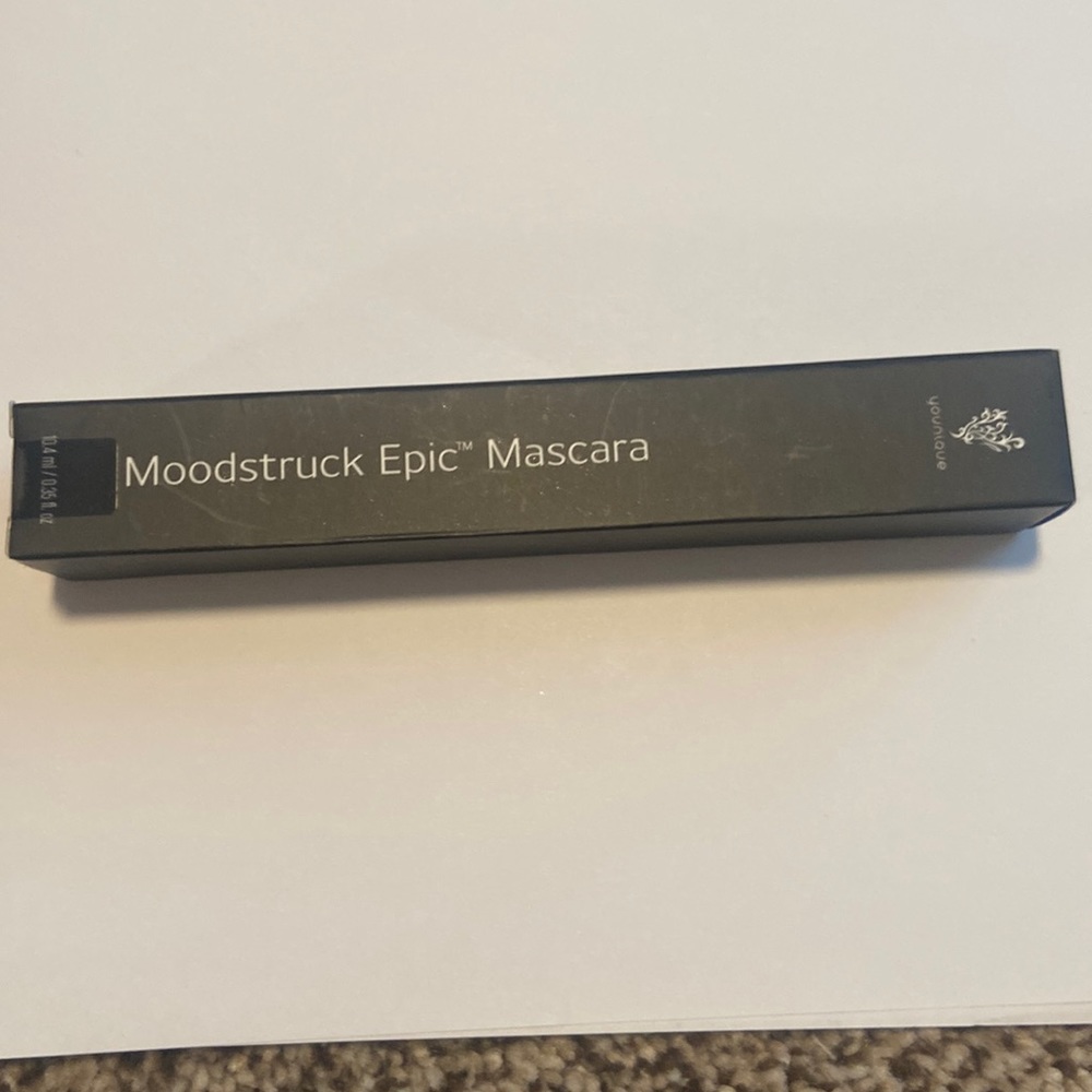Younique Moodstruck Epic Mascara; Waterproof Black